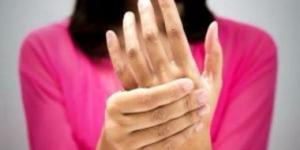 درجة حرارة إيديك تكشف صحة معدتك.. دراسة توضح