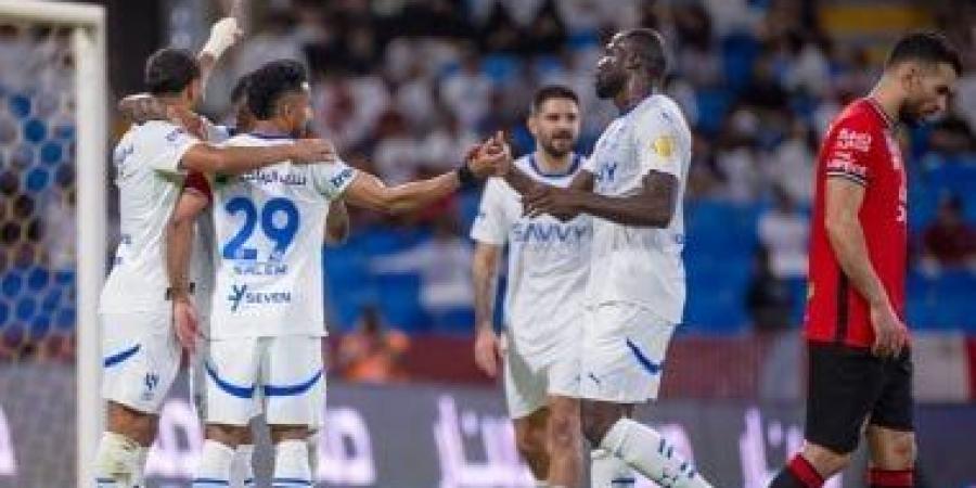 مواجهة قوية بين الهلال ضد القادسية.. والنصر يختتم مشواره أمام الفتح